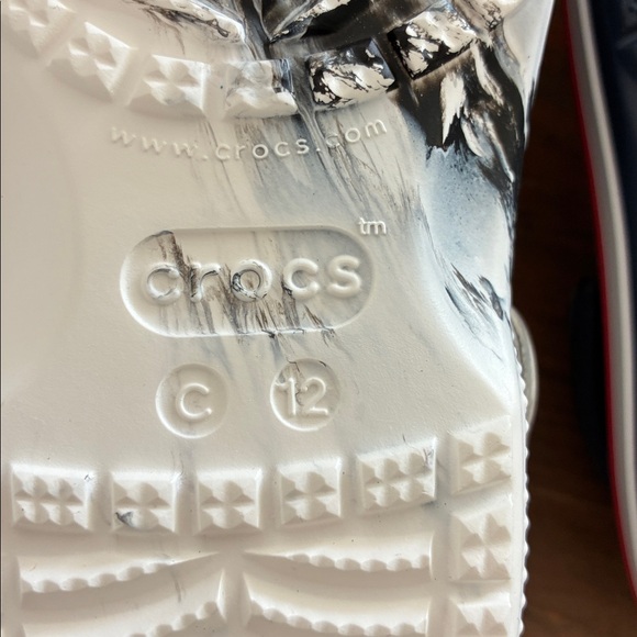 BUNDLE! N E W CROCS Kids Water Shoes - Black, White, and Navy. Sz12 - Picture 4 of 5